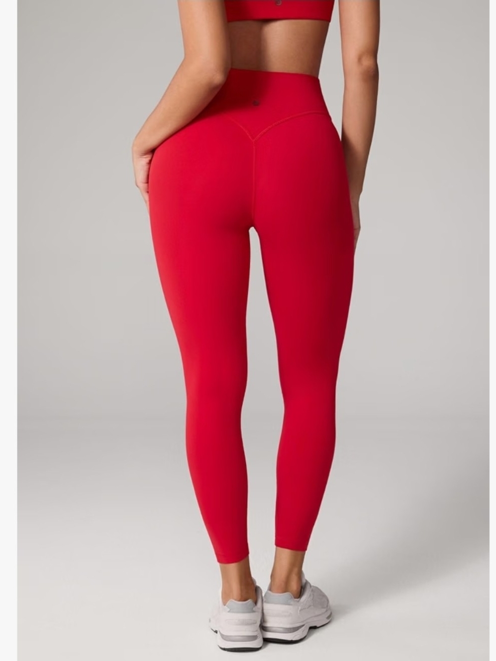 Unissu 25" High-Rise HugCurve Red Women's Performance Leggings V Rear Seam Sz S